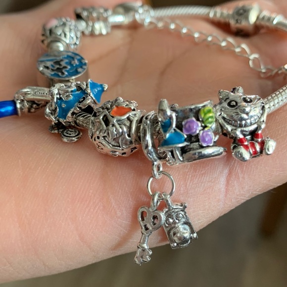 Pandora Moments Snake Chain Bracelet w/ Disney Alice in Wonderland Charms - Picture 6 of 12